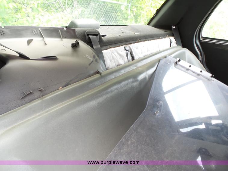 image for item J4082 2011 Ford Crown Victoria Police Interceptor