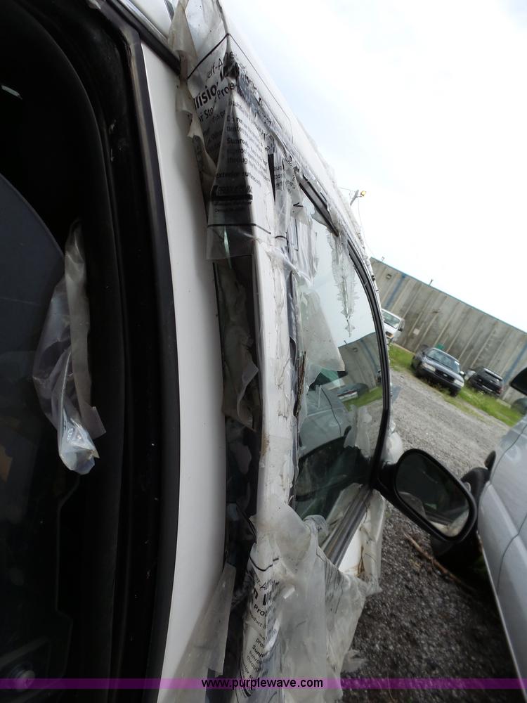 image for item J4082 2011 Ford Crown Victoria Police Interceptor