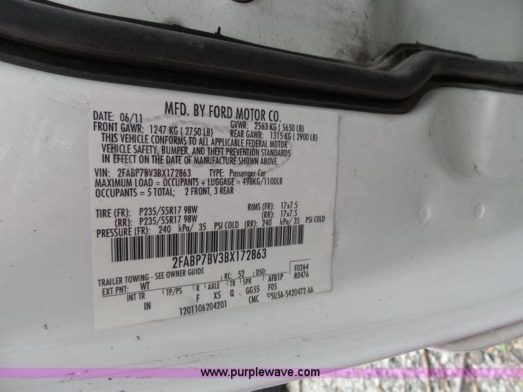 image for item J4082 2011 Ford Crown Victoria Police Interceptor