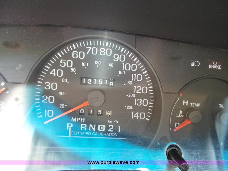 image for item J4084 2000 Ford Crown Victoria Police Interceptor