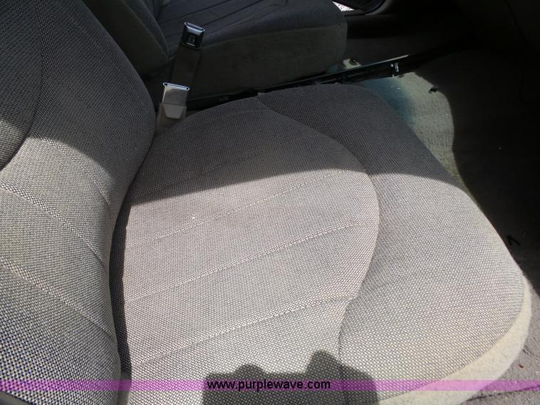 image for item J4084 2000 Ford Crown Victoria Police Interceptor