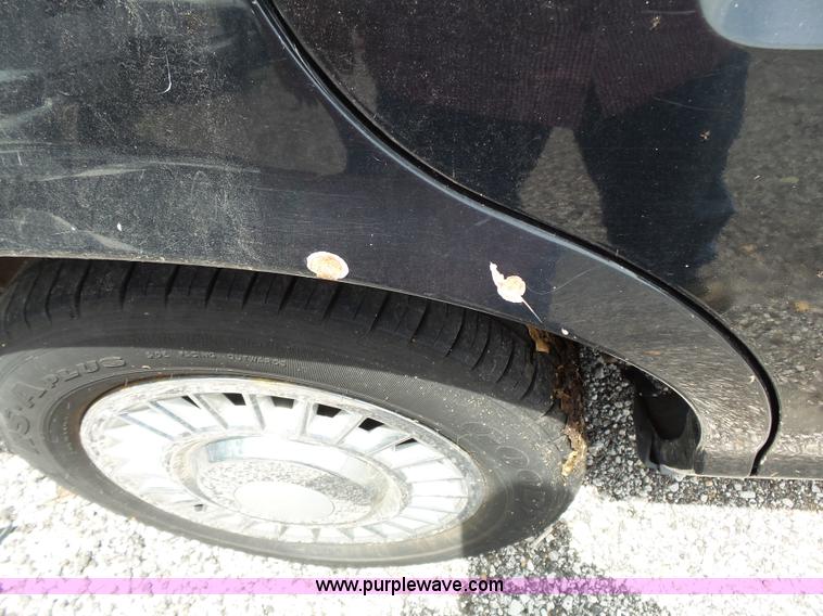 image for item J4084 2000 Ford Crown Victoria Police Interceptor