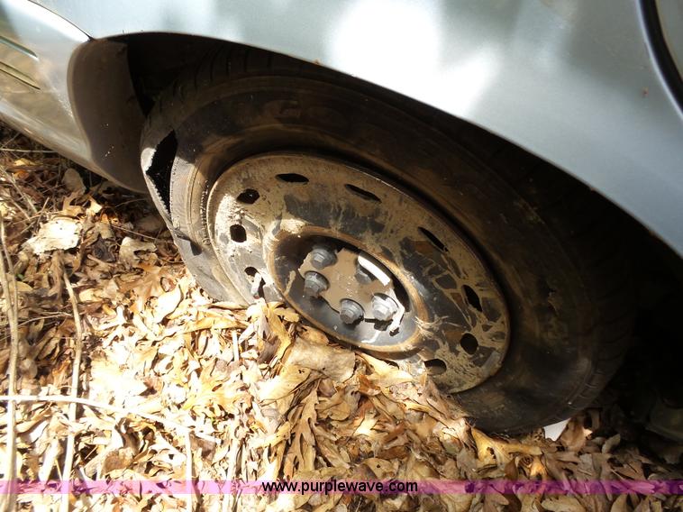 image for item J4086 2005 Ford Crown Victoria Police Interceptor