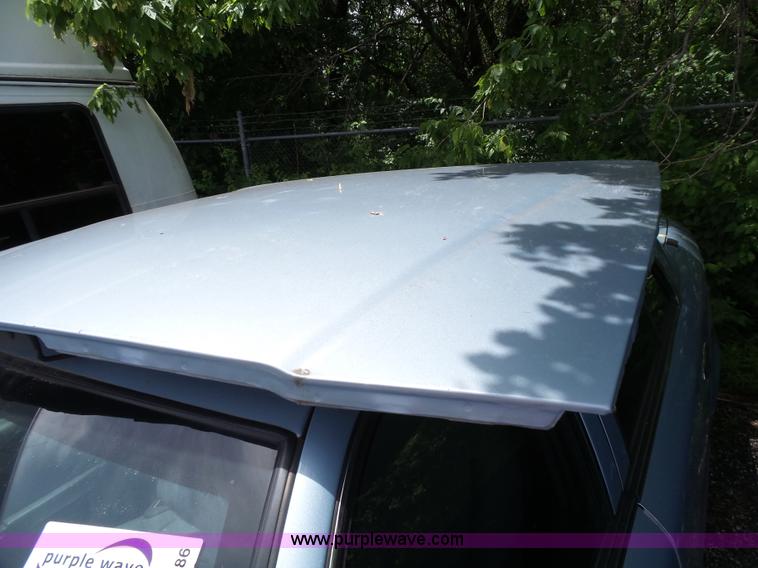 image for item J4086 2005 Ford Crown Victoria Police Interceptor