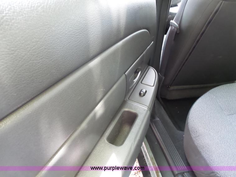 image for item J4086 2005 Ford Crown Victoria Police Interceptor