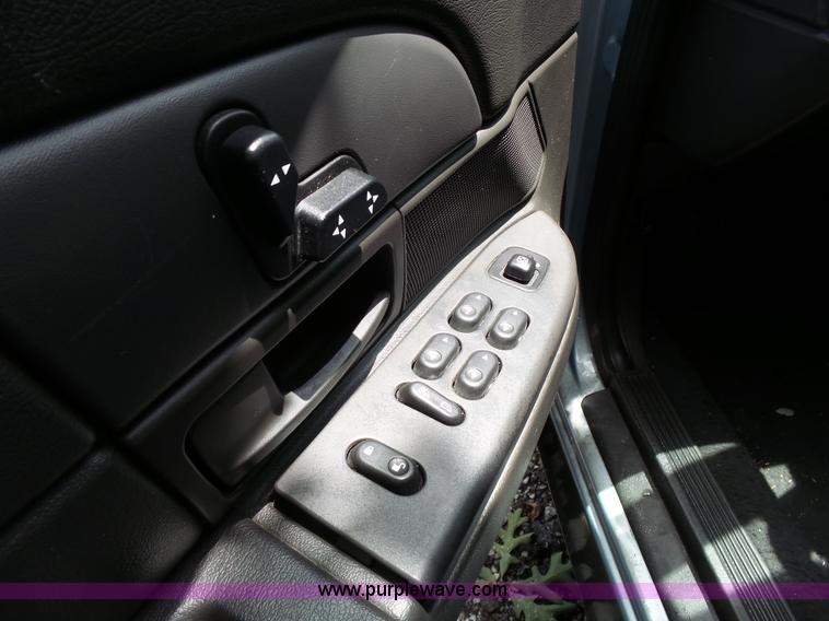 image for item J4086 2005 Ford Crown Victoria Police Interceptor