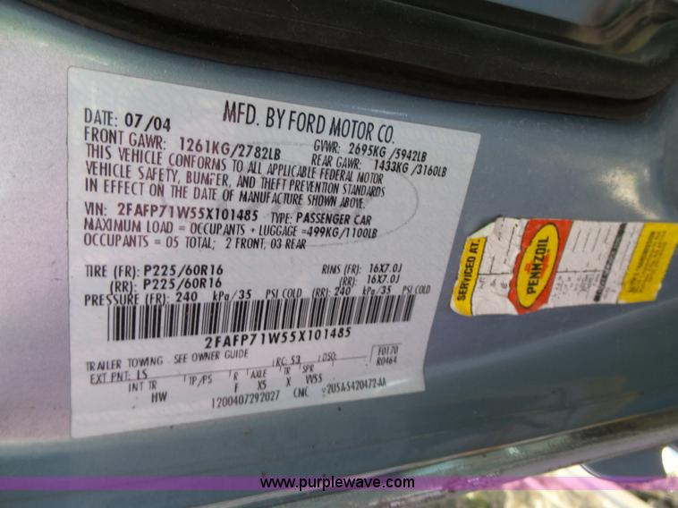 image for item J4086 2005 Ford Crown Victoria Police Interceptor