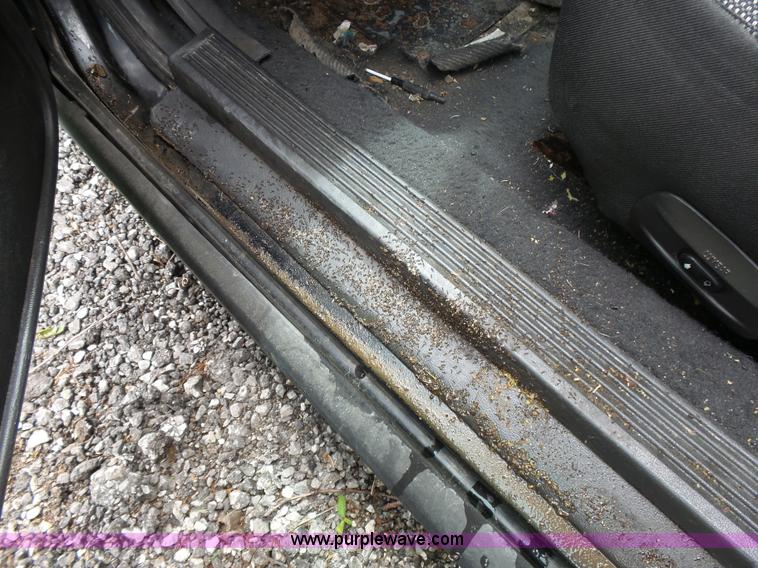 image for item J4093 2005 Ford Crown Victoria