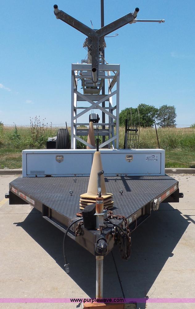 image for item J4861 1997 Mobile power line telescopic tower and trailer