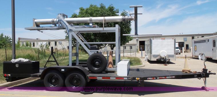 image for item J4861 1997 Mobile power line telescopic tower and trailer