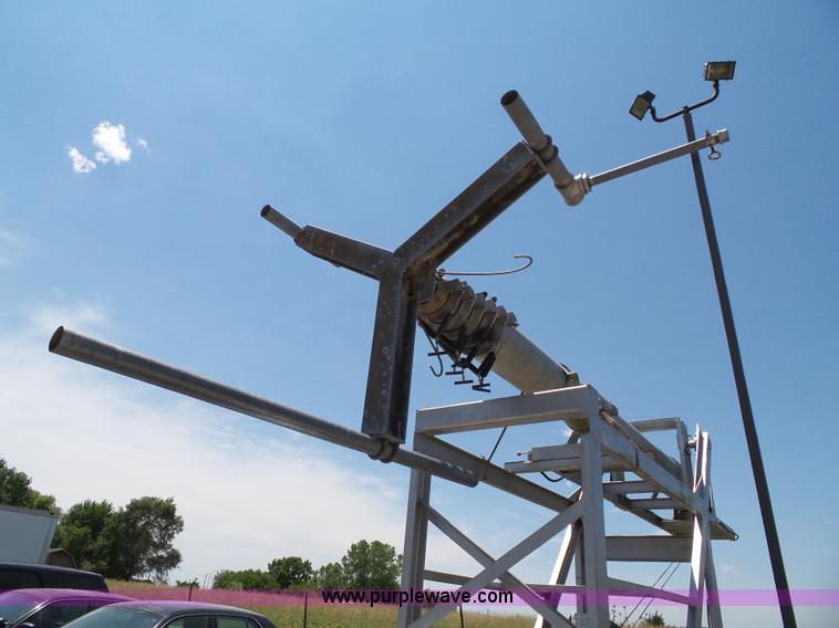 image for item J4861 1997 Mobile power line telescopic tower and trailer