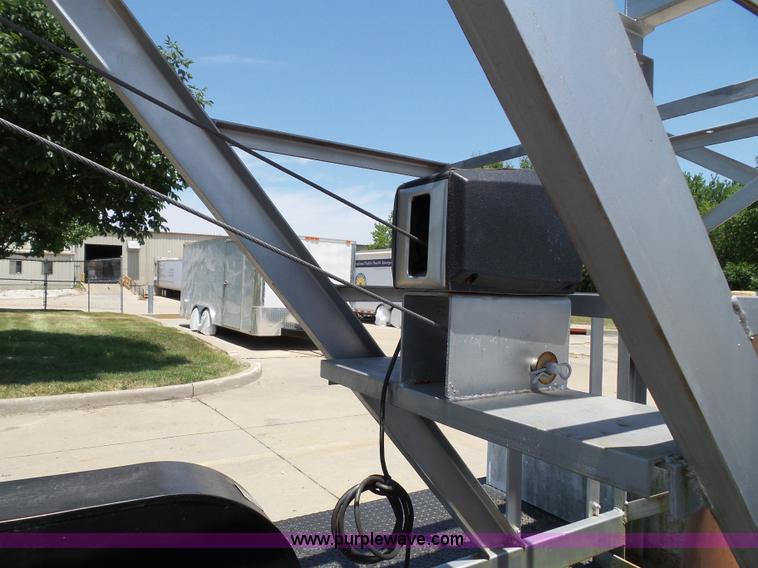 image for item J4861 1997 Mobile power line telescopic tower and trailer