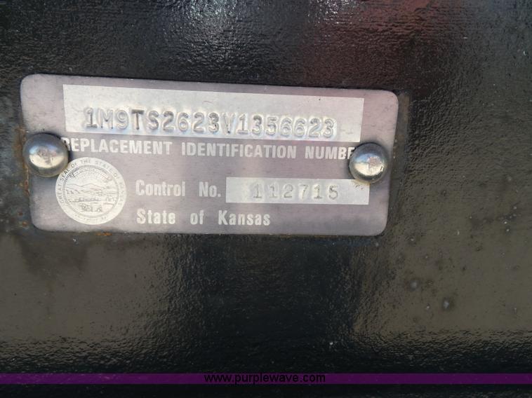 image for item J4861 1997 Mobile power line telescopic tower and trailer