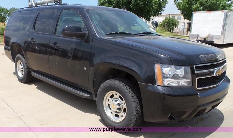 image for item J4862 2009 Chevrolet Suburban 2500 SUV