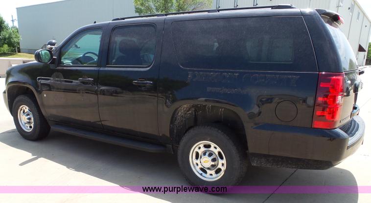 image for item J4862 2009 Chevrolet Suburban 2500 SUV