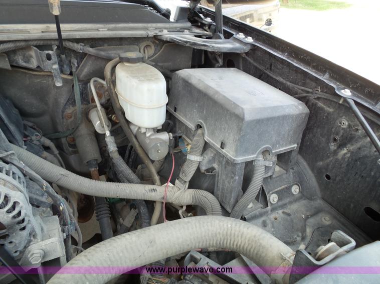 image for item J4862 2009 Chevrolet Suburban 2500 SUV