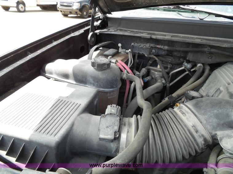 image for item J4862 2009 Chevrolet Suburban 2500 SUV