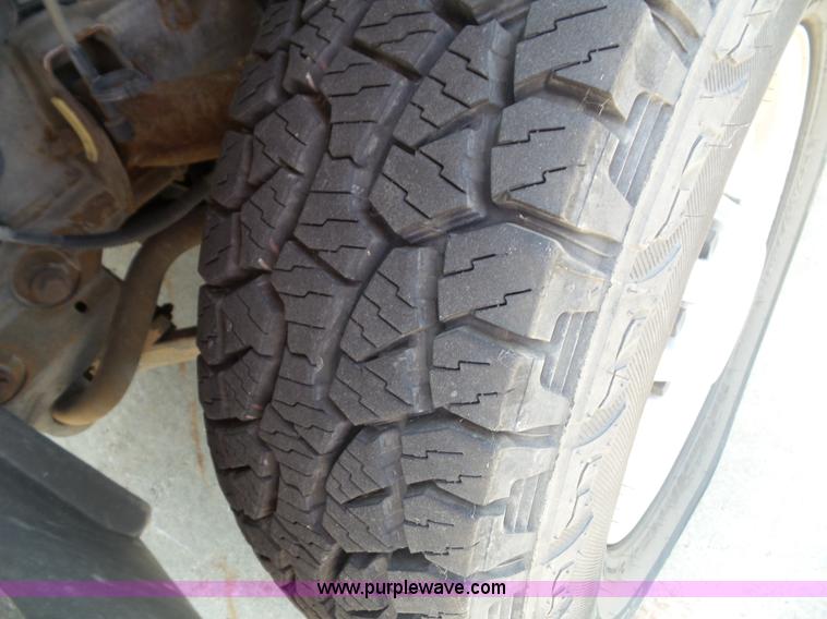 image for item J4862 2009 Chevrolet Suburban 2500 SUV