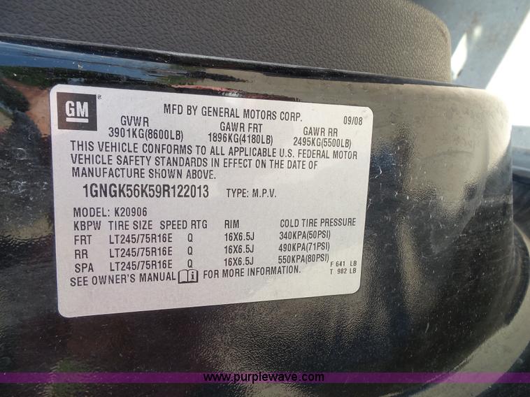 image for item J4862 2009 Chevrolet Suburban 2500 SUV