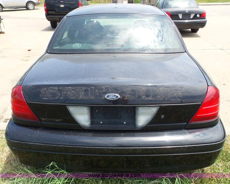 image for item J4863 2008 Ford Crown Victoria Police Interceptor