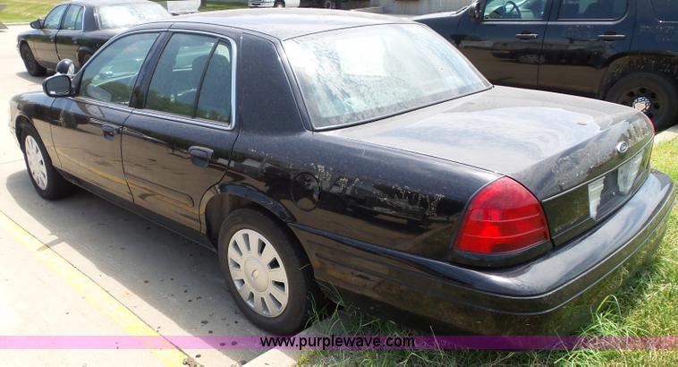 image for item J4863 2008 Ford Crown Victoria Police Interceptor