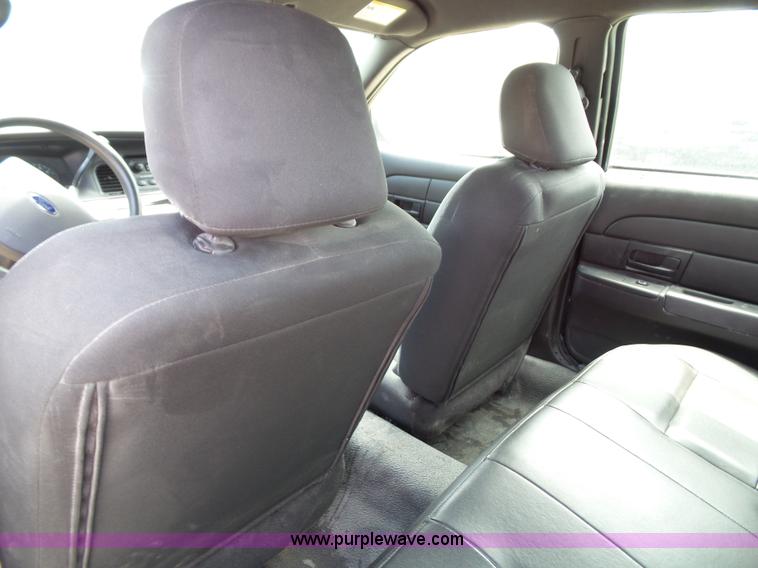 image for item J4863 2008 Ford Crown Victoria Police Interceptor