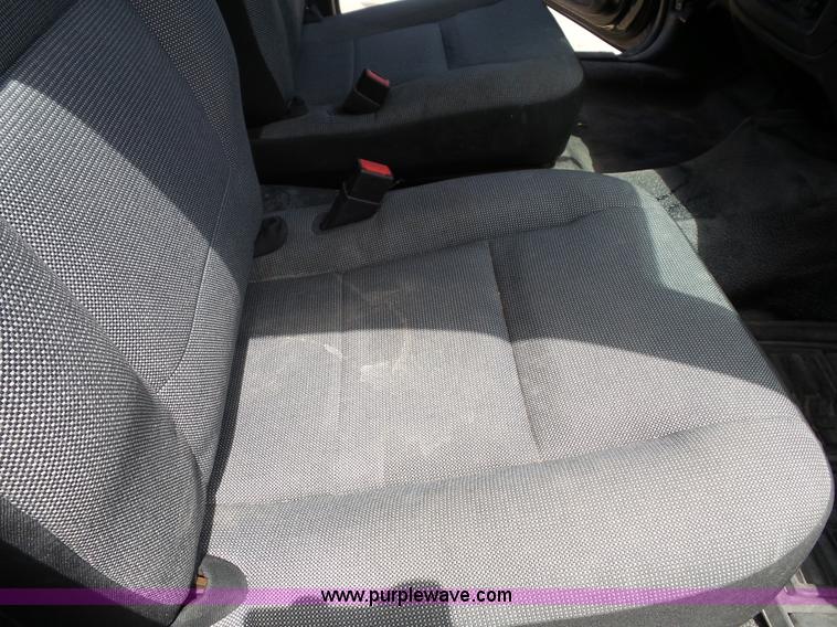 image for item J4863 2008 Ford Crown Victoria Police Interceptor