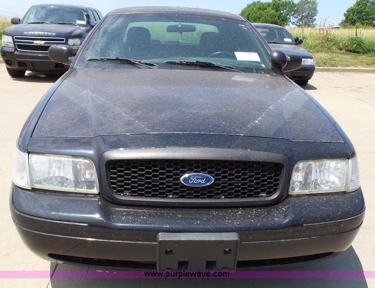 image for item J4864 2006 Ford Crown Victoria Police Interceptor