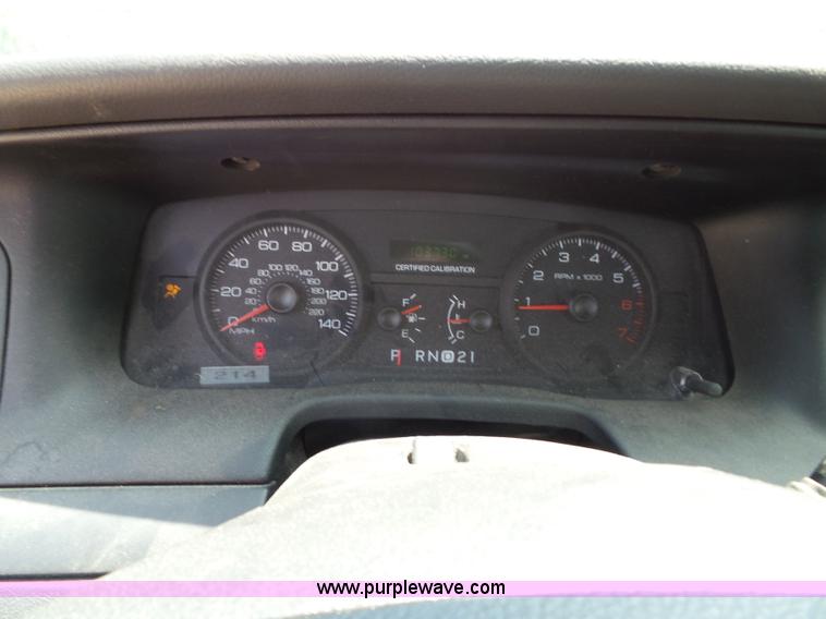 image for item J4864 2006 Ford Crown Victoria Police Interceptor