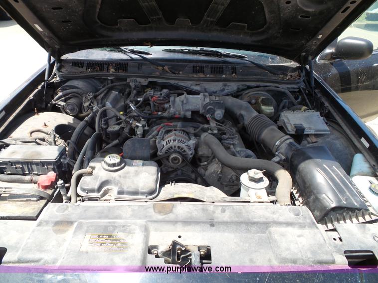 image for item J4864 2006 Ford Crown Victoria Police Interceptor