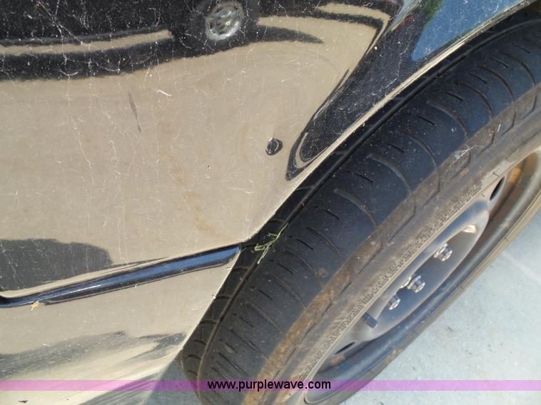 image for item J4864 2006 Ford Crown Victoria Police Interceptor