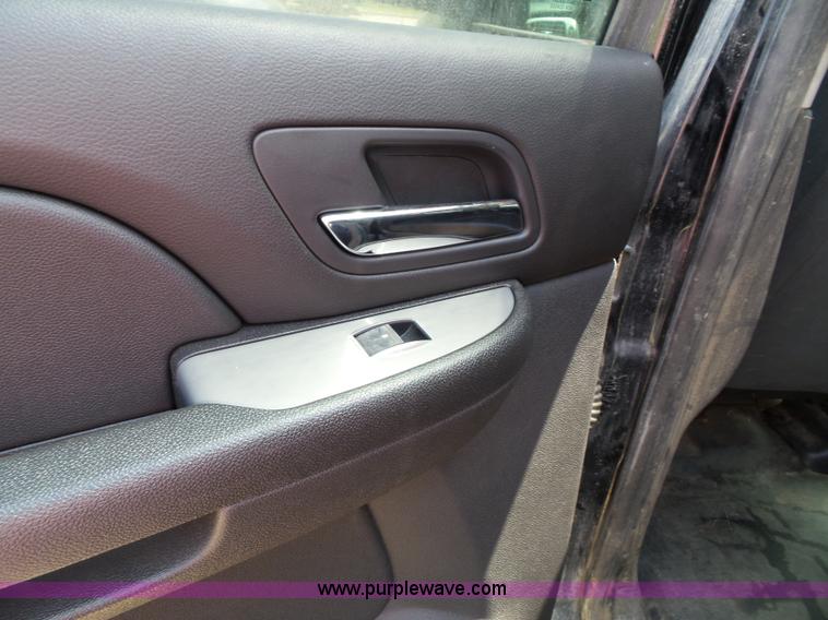 image for item J4865 2009 Chevrolet Tahoe Police SUV