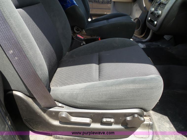 image for item J4865 2009 Chevrolet Tahoe Police SUV