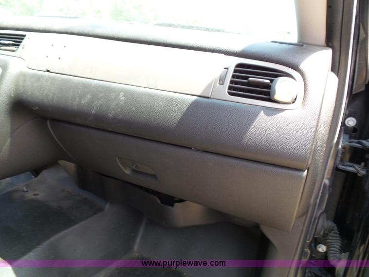 image for item J4865 2009 Chevrolet Tahoe Police SUV