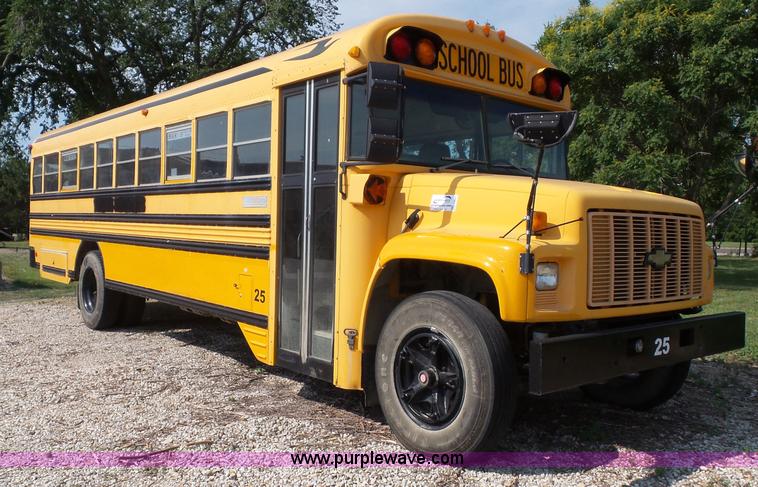 image for item J4887 1997 Chevrolet Blue Bird school bus