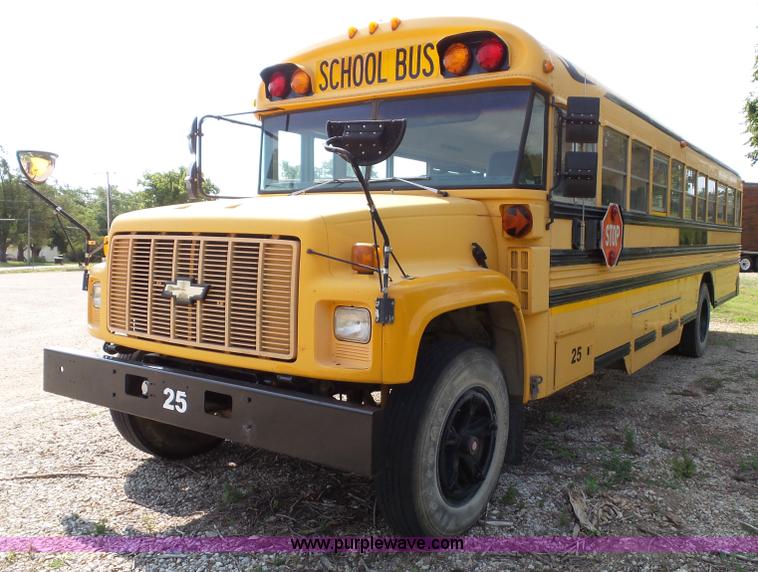 image for item J4887 1997 Chevrolet Blue Bird school bus