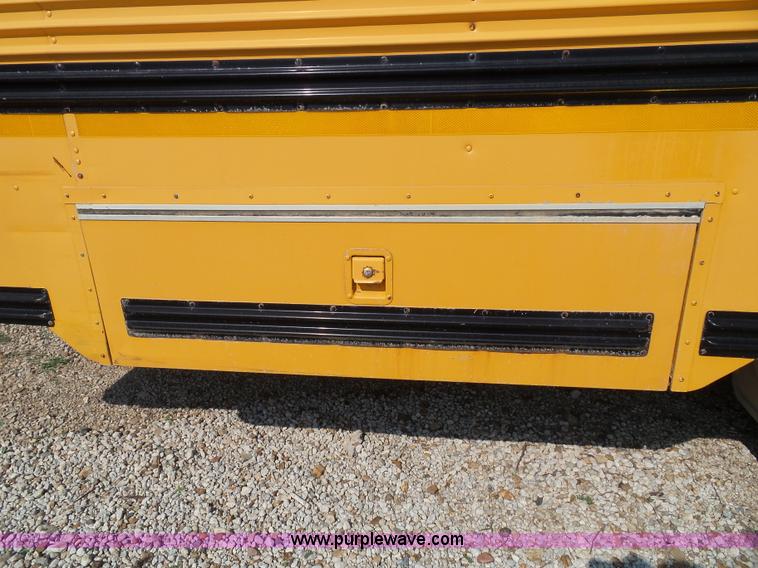 image for item J4887 1997 Chevrolet Blue Bird school bus