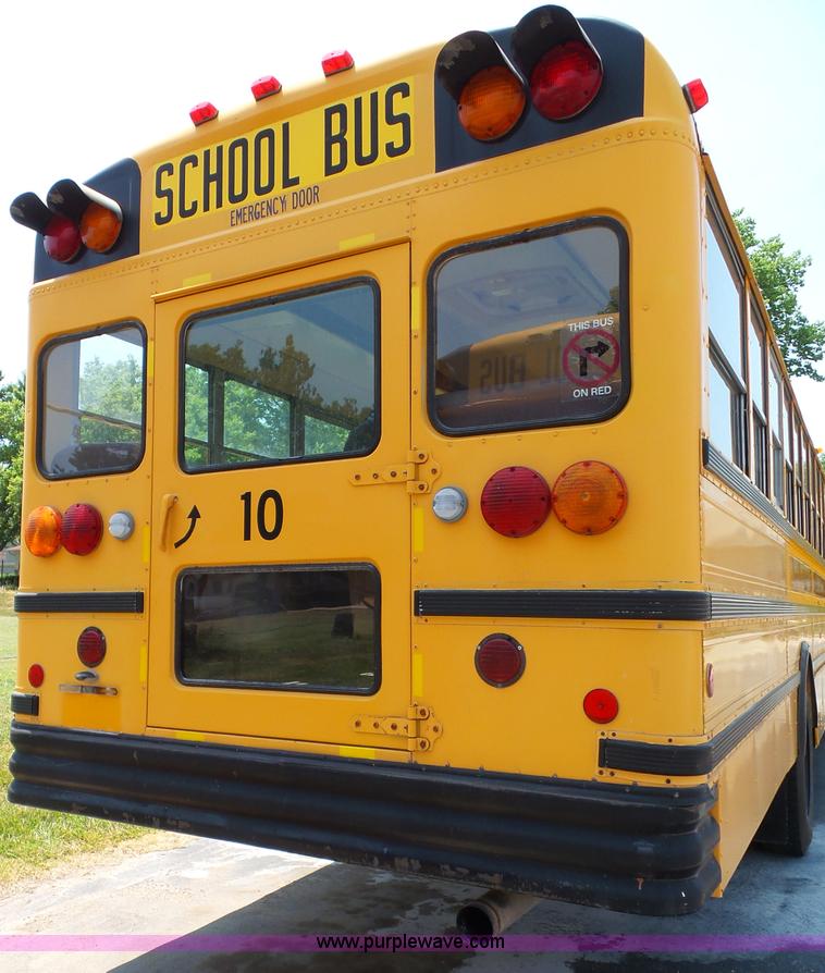image for item J4889 1992 International 3800 school bus
