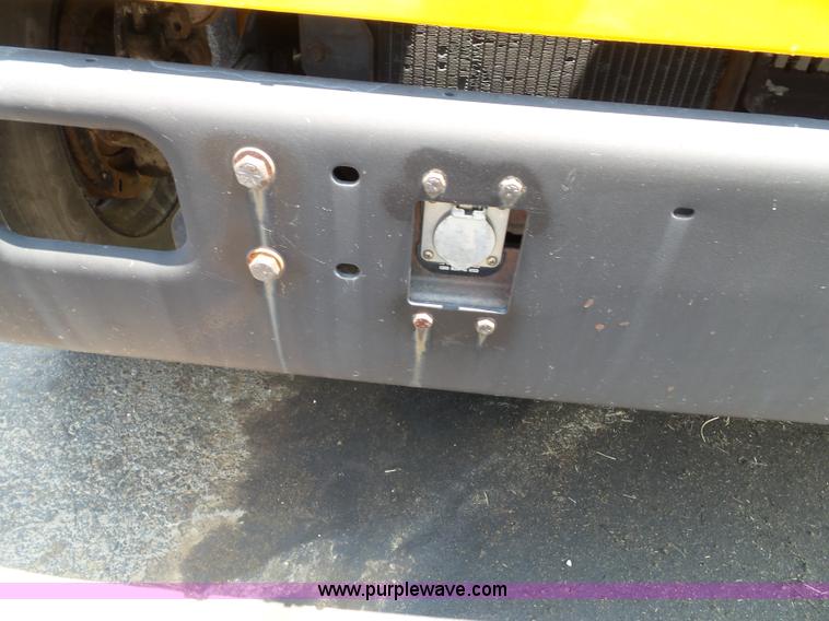 image for item J4889 1992 International 3800 school bus