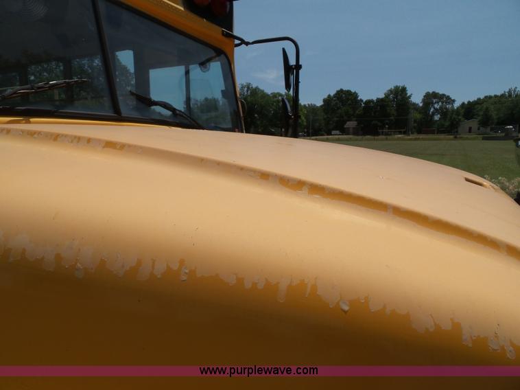 image for item J4889 1992 International 3800 school bus