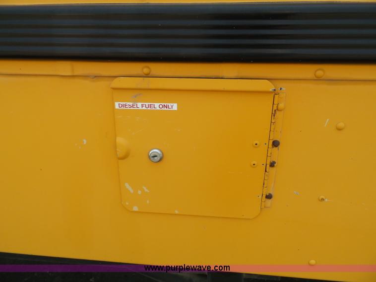 image for item J4889 1992 International 3800 school bus