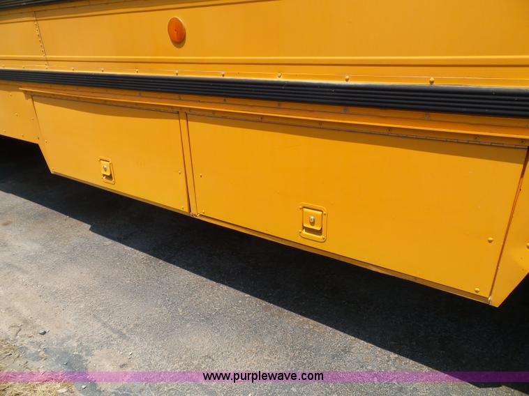 image for item J4889 1992 International 3800 school bus