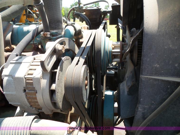 image for item J4889 1992 International 3800 school bus