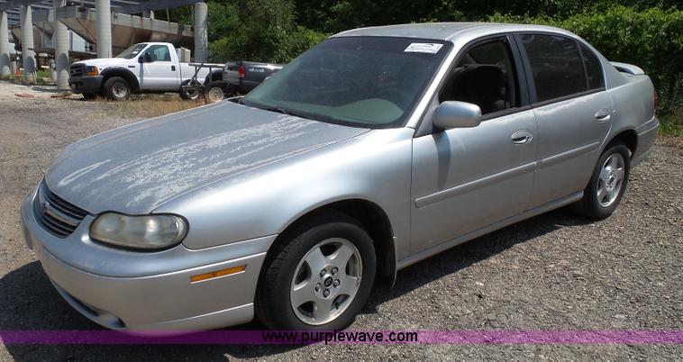 image for item J4901 2002 Chevrolet Malibu LS