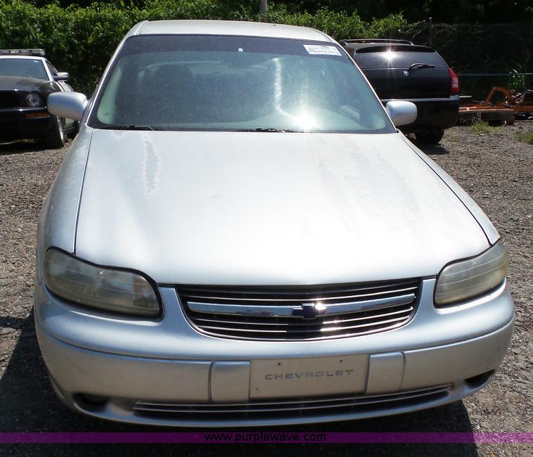 image for item J4901 2002 Chevrolet Malibu LS