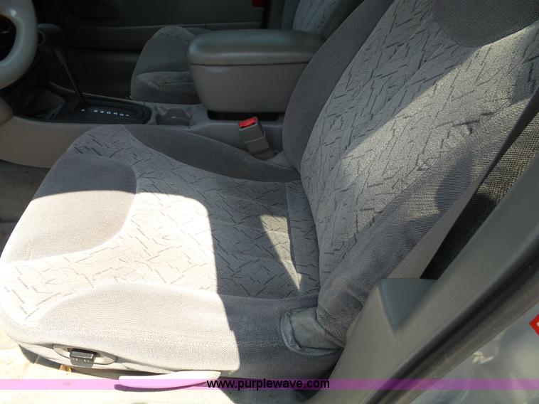 image for item J4901 2002 Chevrolet Malibu LS