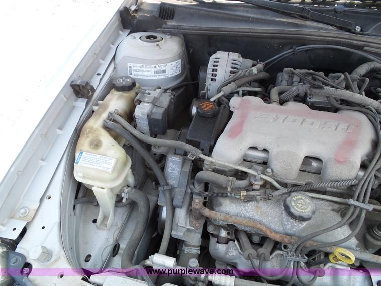 image for item J4901 2002 Chevrolet Malibu LS