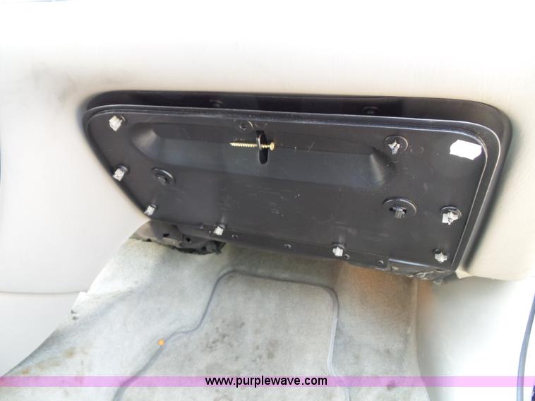 image for item J4901 2002 Chevrolet Malibu LS