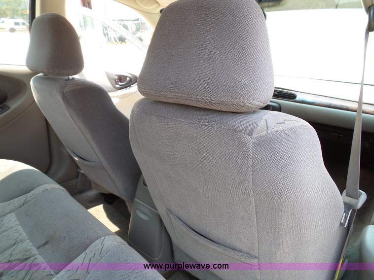 image for item J4901 2002 Chevrolet Malibu LS