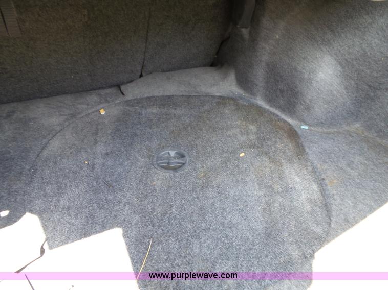 image for item J4901 2002 Chevrolet Malibu LS